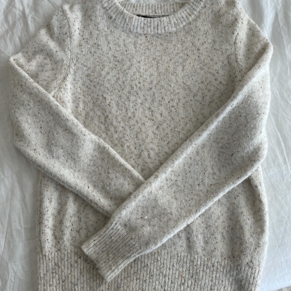 Vero Moda Sweater - Picture 1 of 4